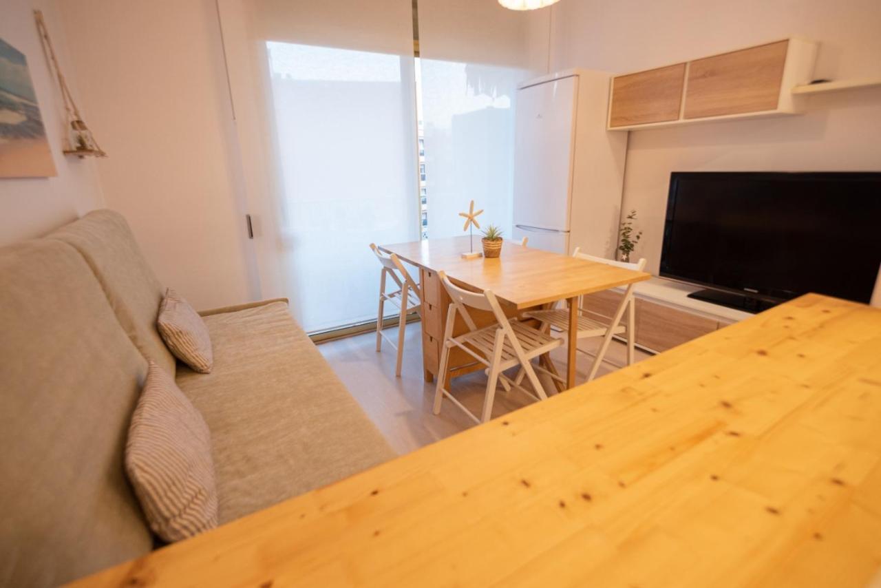 Apartamento Frente Al Mar Кембрилс Екстериор снимка