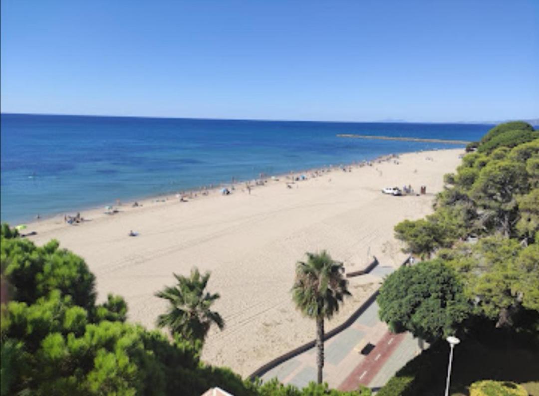 Apartamento Frente Al Mar Кембрилс Екстериор снимка